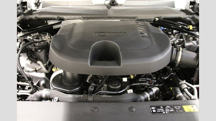 2024 認定中古車 Land Rover Defender 90 アイガーグレイ D300 AWD（AT） X-DYNAMIC HSE