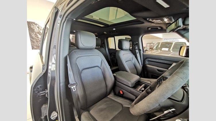2024 認定中古車 Land Rover Defender 110 カルパチアングレイ P525 AWD (AT) V8 CARPATHIAN EDITION
