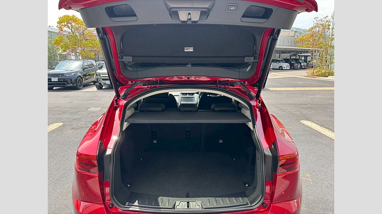 2019 認定中古車 Jaguar E-Pace フィレンツェレッド P250 オートマチック全輪駆動 R-DYNAMIC S