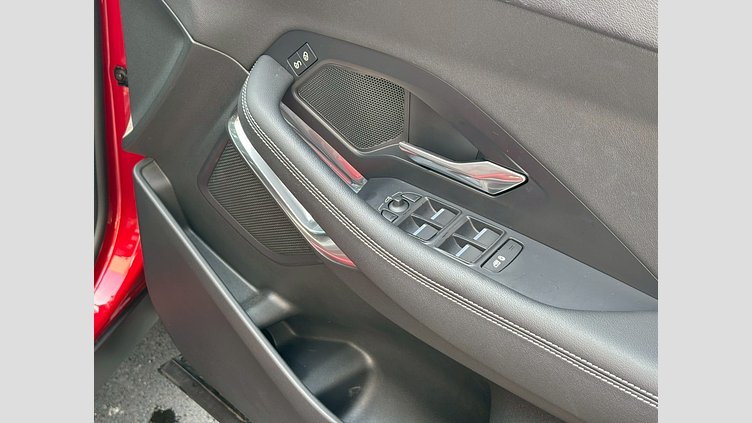 2019 認定中古車 Jaguar E-Pace フィレンツェレッド P250 オートマチック全輪駆動 R-DYNAMIC S