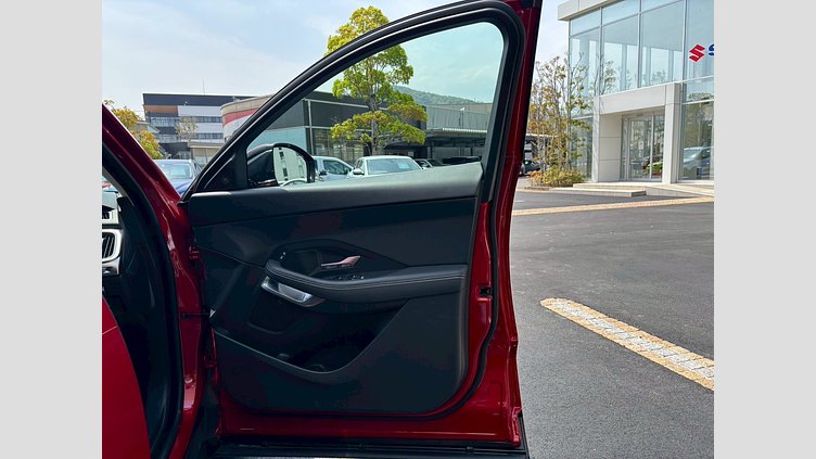 2019 認定中古車 Jaguar E-Pace フィレンツェレッド P250 オートマチック全輪駆動 R-DYNAMIC S