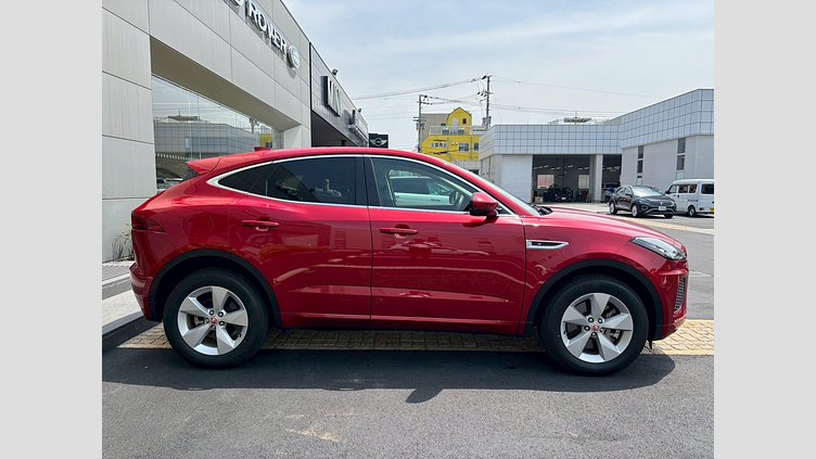 2019 認定中古車 Jaguar E-Pace フィレンツェレッド P250 オートマチック全輪駆動 R-DYNAMIC S