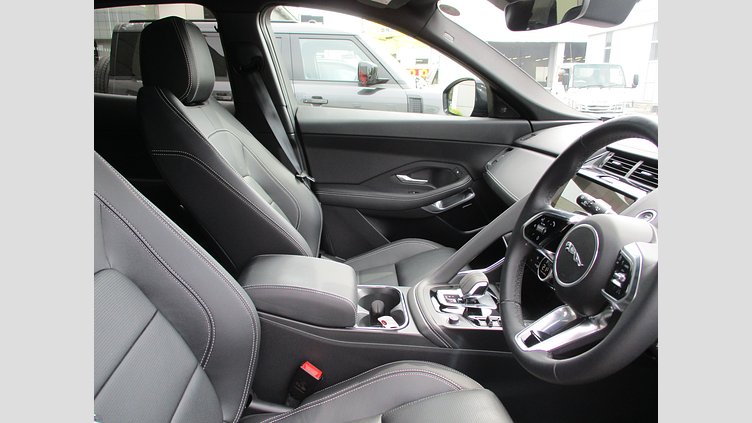 2024 認定中古車 Jaguar E-Pace ポルトフィーノブルー D200 AWD（オートマチック）MHEV R-DYNAMIC SE