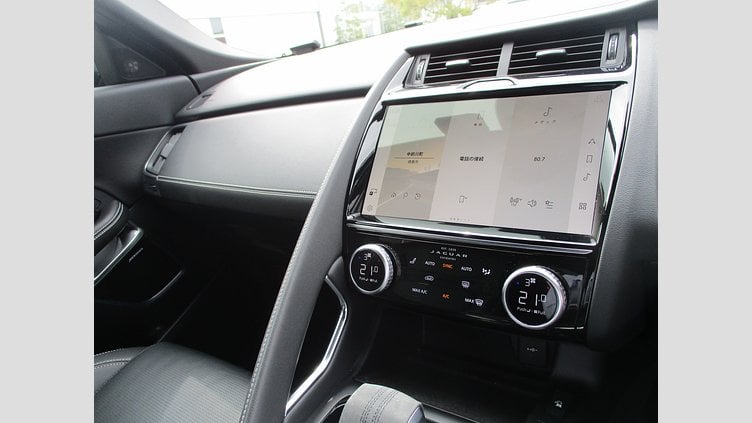 2024 認定中古車 Jaguar E-Pace ポルトフィーノブルー D200 AWD（オートマチック）MHEV R-DYNAMIC SE