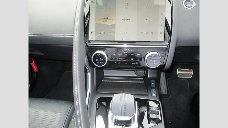 2024 認定中古車 Jaguar E-Pace ポルトフィーノブルー D200 AWD（オートマチック）MHEV R-DYNAMIC SE