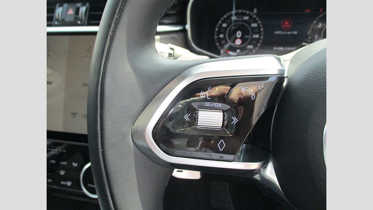2021 認定中古車 Jaguar F-Pace ブルーファイアブルー P250 AWD（オートマチック） S