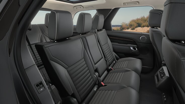 2023 Mới Land Rover Discovery Santorini Black P300 AWD SỐ TỰ ĐỘNG SE