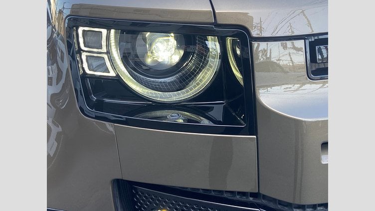 2023 認定中古車 Land Rover Defender 130 ゴンドワナストーン D300 AWD AUTOMATIC MHEV X-DYNAMIC HSE