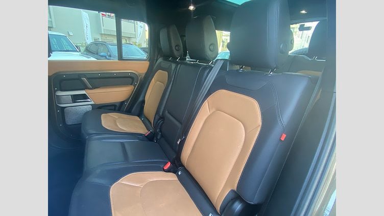 2023 認定中古車 Land Rover Defender 130 ゴンドワナストーン D300 AWD AUTOMATIC MHEV X-DYNAMIC HSE