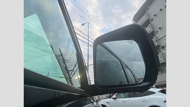 2022 認定中古車 Land Rover Defender 110 サントリーニブラック D300 AWD（AT） S