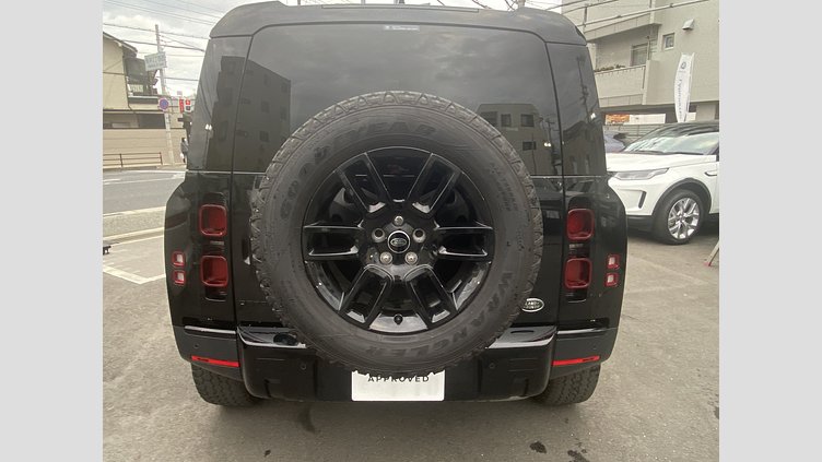 2022 認定中古車 Land Rover Defender 110 サントリーニブラック D300 AWD（AT） S