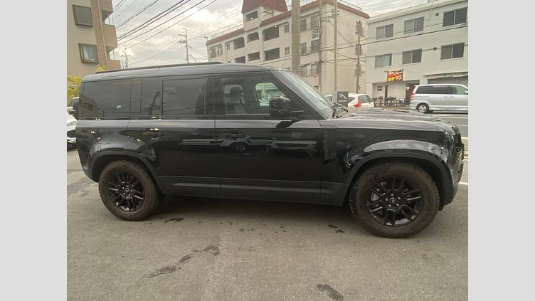 2022 認定中古車 Land Rover Defender 110 サントリーニブラック D300 AWD（AT） S