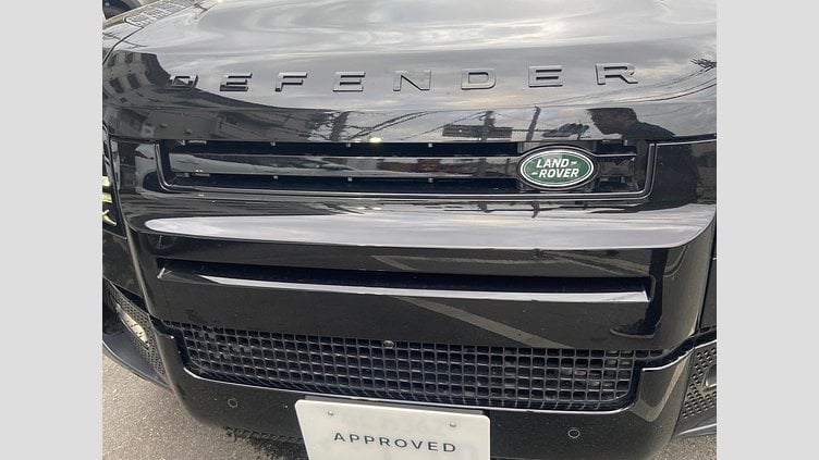 2022 認定中古車 Land Rover Defender 110 サントリーニブラック D300 AWD（AT） S