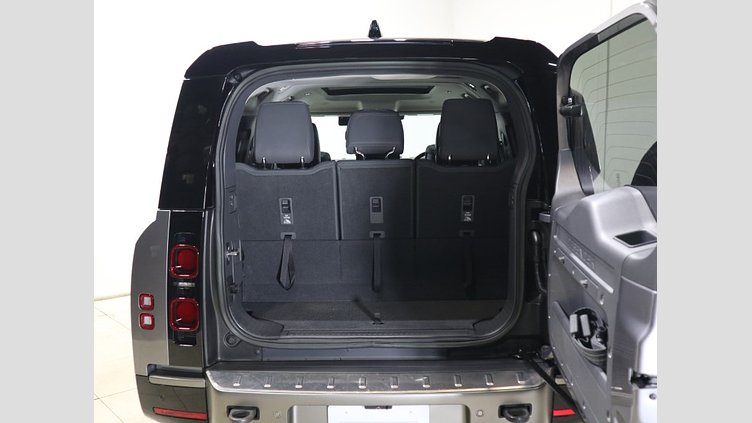 2023 認定中古車 Land Rover Defender 130 アイガーグレイ D300 AWD AUTOMATIC MHEV X-DYNAMIC HSE