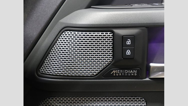 2023 認定中古車 Land Rover Defender 130 アイガーグレイ D300 AWD AUTOMATIC MHEV X-DYNAMIC HSE