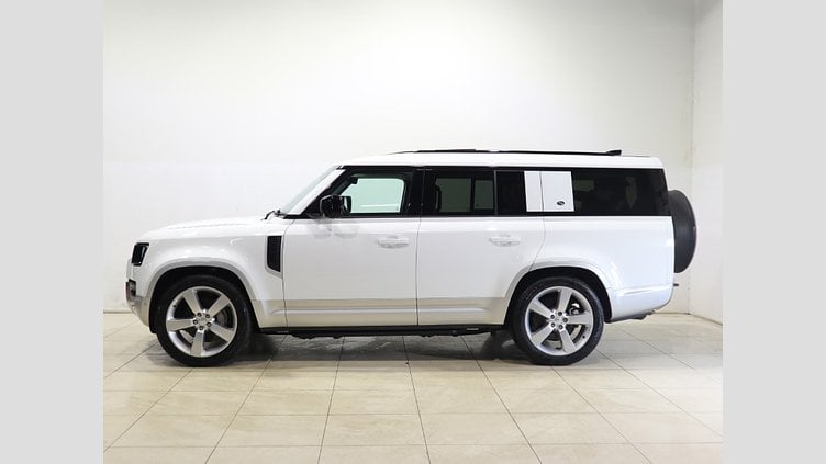 2023 認定中古車 Land Rover Defender 130 フジホワイト D300 AWD AUTOMATIC MHEV FIRST EDITION