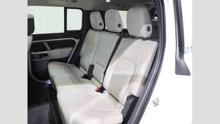 2023 認定中古車 Land Rover Defender 130 フジホワイト D300 AWD AUTOMATIC MHEV FIRST EDITION