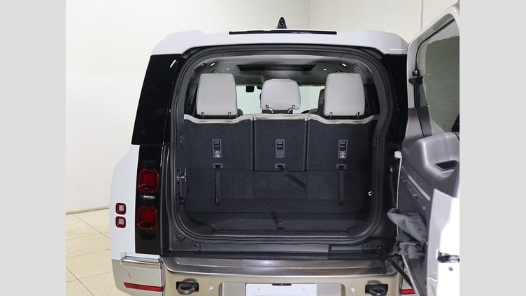 2023 認定中古車 Land Rover Defender 130 フジホワイト D300 AWD AUTOMATIC MHEV FIRST EDITION