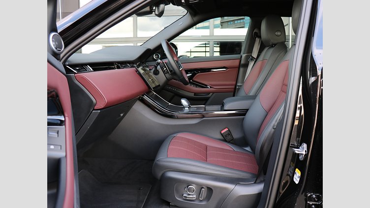 2024 認定中古車 Land Rover Range Rover Evoque サントリーニブラック P300eプラグインハイブリッド（ガソリン） DYNAMIC HSE