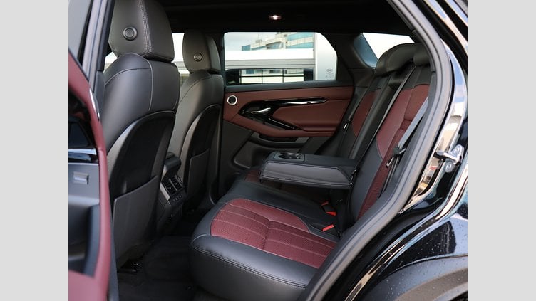 2024 認定中古車 Land Rover Range Rover Evoque サントリーニブラック P300eプラグインハイブリッド（ガソリン） DYNAMIC HSE