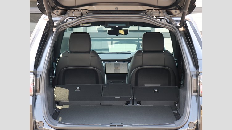 2025 認定中古車 Land Rover Discovery Sport サントリーニブラック プラグインハイブリッド（ガソリン） Dynamic HSE