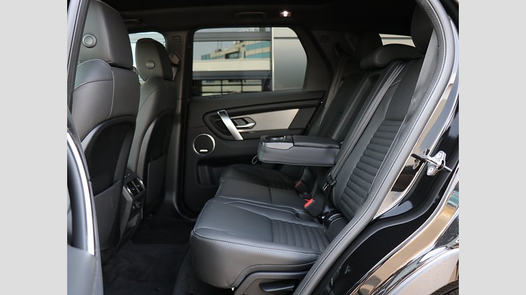 2025 認定中古車 Land Rover Discovery Sport サントリーニブラック プラグインハイブリッド（ガソリン） Dynamic HSE