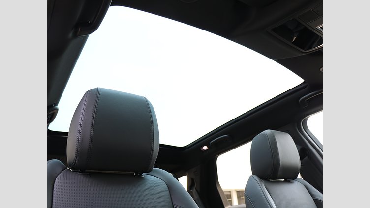 2025 認定中古車 Land Rover Discovery Sport サントリーニブラック プラグインハイブリッド（ガソリン） Dynamic HSE