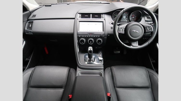 2019 認定中古車 Jaguar E-Pace フジホワイト P250 オートマチック全輪駆動 S