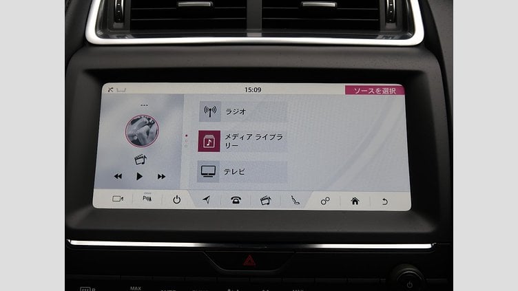 2019 認定中古車 Jaguar E-Pace フジホワイト P250 オートマチック全輪駆動 S