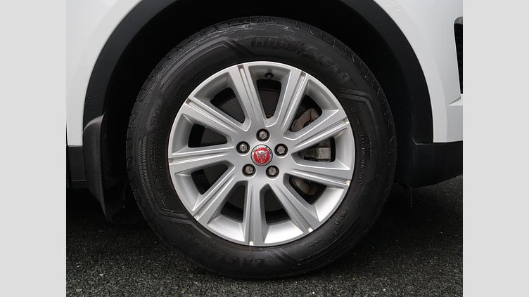 2019 認定中古車 Jaguar E-Pace フジホワイト P250 オートマチック全輪駆動 S