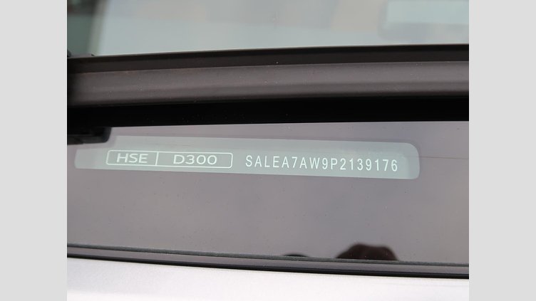 2023 認定中古車 Land Rover Defender 110 ハクバシルバー D300 AWD（AT） X-DYNAMIC HSE