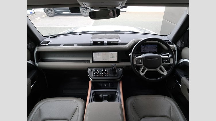 2023 認定中古車 Land Rover Defender 110 フジホワイト D300 AWD（AT） S