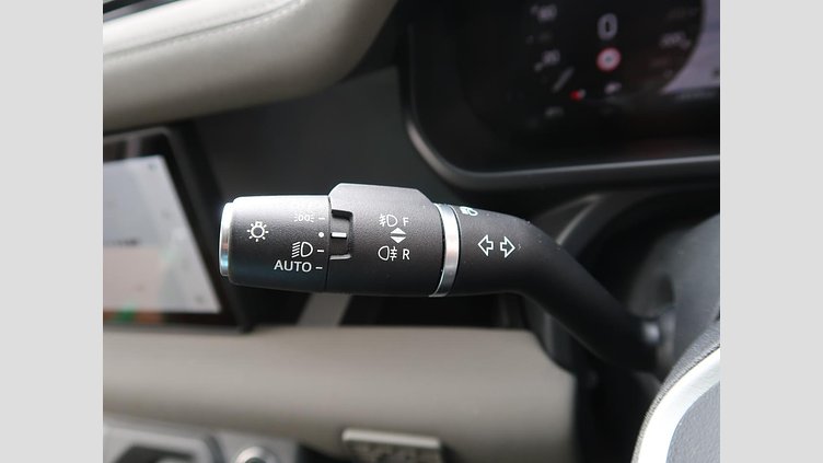 2023 認定中古車 Land Rover Defender 110 フジホワイト D300 AWD（AT） S