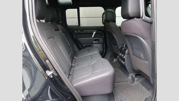 2023 認定中古車 Land Rover Defender 110 サントリーニブラック D300 AWD（AT） X