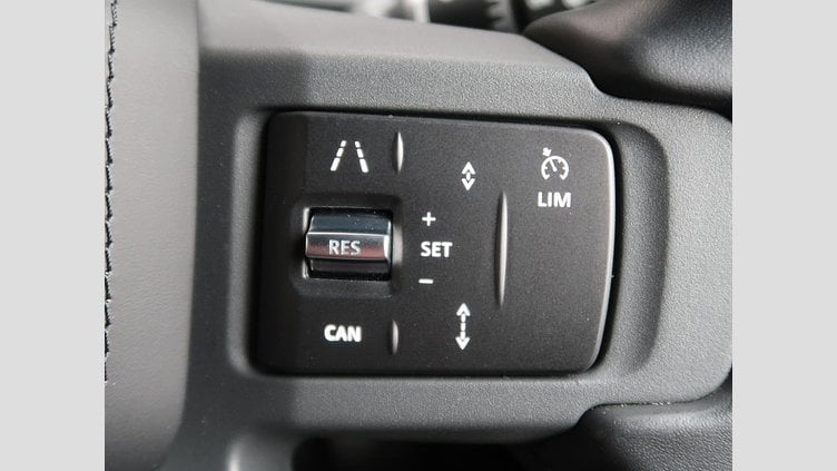 2023 認定中古車 Land Rover Defender 110 サントリーニブラック D300 AWD（AT） X