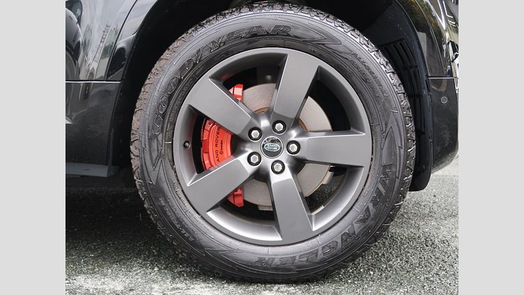 2023 認定中古車 Land Rover Defender 110 サントリーニブラック D300 AWD（AT） X