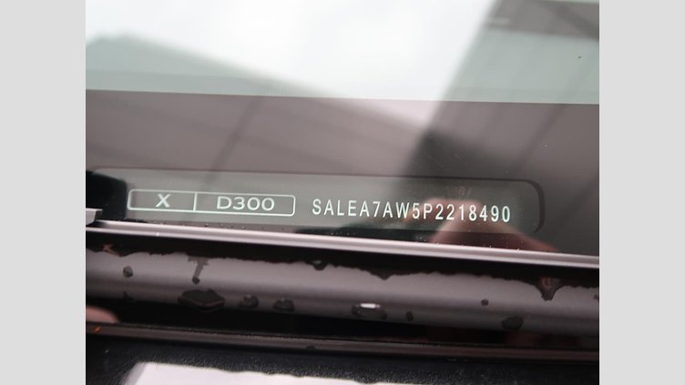 2023 認定中古車 Land Rover Defender 110 サントリーニブラック D300 AWD（AT） X