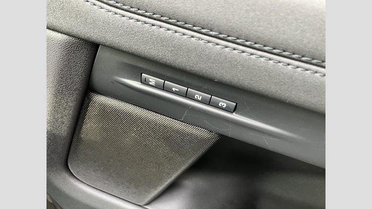 2023 認定中古車 Land Rover Range Rover Evoque フジホワイト P200 AWD（オートマチック） SE