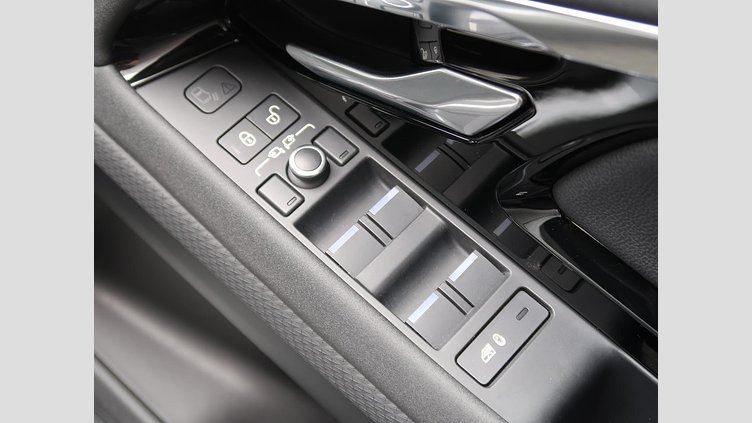2020 認定中古車 Land Rover Range Rover Evoque ユーロンホワイト D180 R-DYNAMIC S