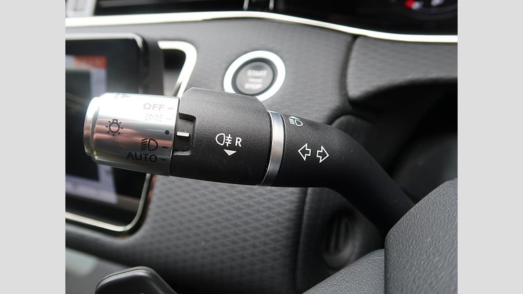 2020 認定中古車 Land Rover Range Rover Evoque ユーロンホワイト D180 R-DYNAMIC S
