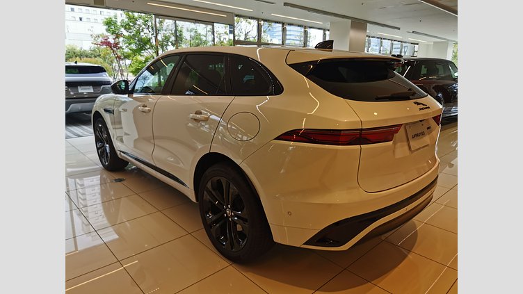 2025 認定中古車 Jaguar F-Pace オストゥーニパールホワイト P400e ガソリン プラグインハイブリッド R-DYNAMIC SE