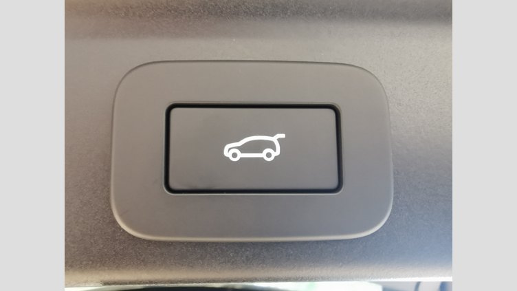 2025 認定中古車 Jaguar F-Pace オストゥーニパールホワイト P400e ガソリン プラグインハイブリッド R-DYNAMIC SE