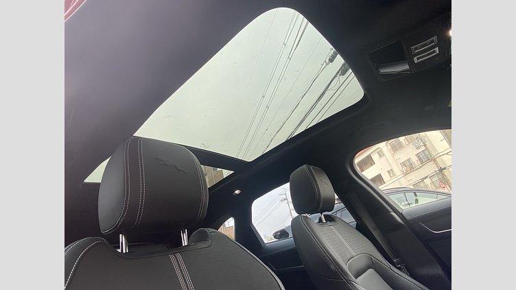 2023 認定中古車 Jaguar F-Pace フィレンツェレッド D204 AWD（オートマチック）MHEV R-DYNAMIC SE