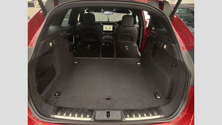 2023 認定中古車 Jaguar F-Pace フィレンツェレッド D204 AWD（オートマチック）MHEV R-DYNAMIC SE