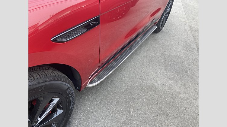 2023 認定中古車 Jaguar F-Pace フィレンツェレッド D204 AWD（オートマチック）MHEV R-DYNAMIC SE