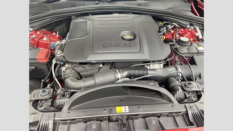 2023 認定中古車 Jaguar F-Pace フィレンツェレッド D204 AWD（オートマチック）MHEV R-DYNAMIC SE