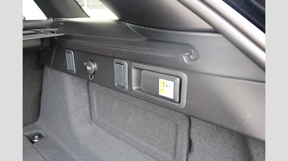 Range Rover Velar 17