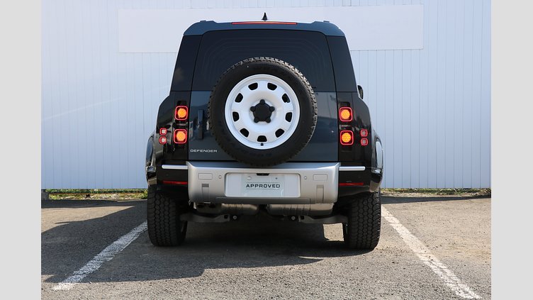 2024 認定中古車 Land Rover Defender 110 サントリーニブラック D300 AWD（AT） S