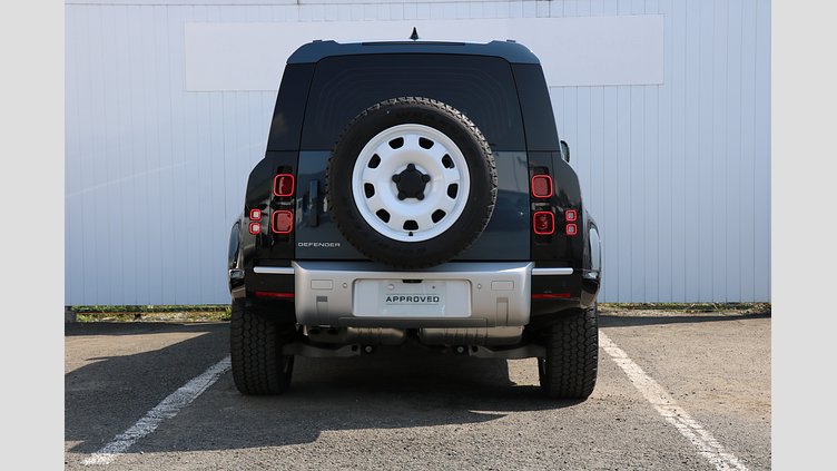 2024 認定中古車 Land Rover Defender 110 サントリーニブラック D300 AWD（AT） S