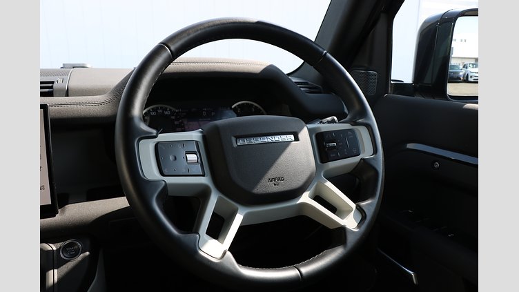 2023 認定中古車 Land Rover Defender 110 カルパチアングレイ D300 AWD（AT） S